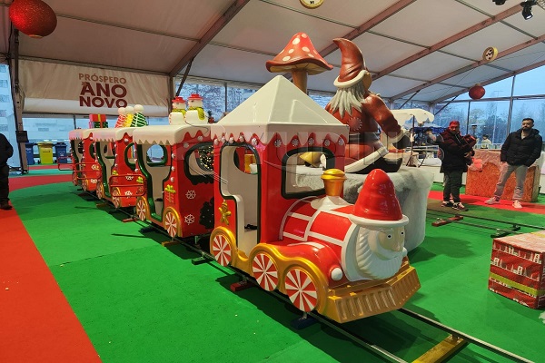 Christmas themed mini train rides for sale